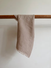 Load image into Gallery viewer, 100% Linen Tea Towels
