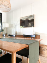Load image into Gallery viewer, 100% linen table runner

