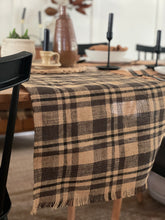 Load image into Gallery viewer, Burlap table runner
